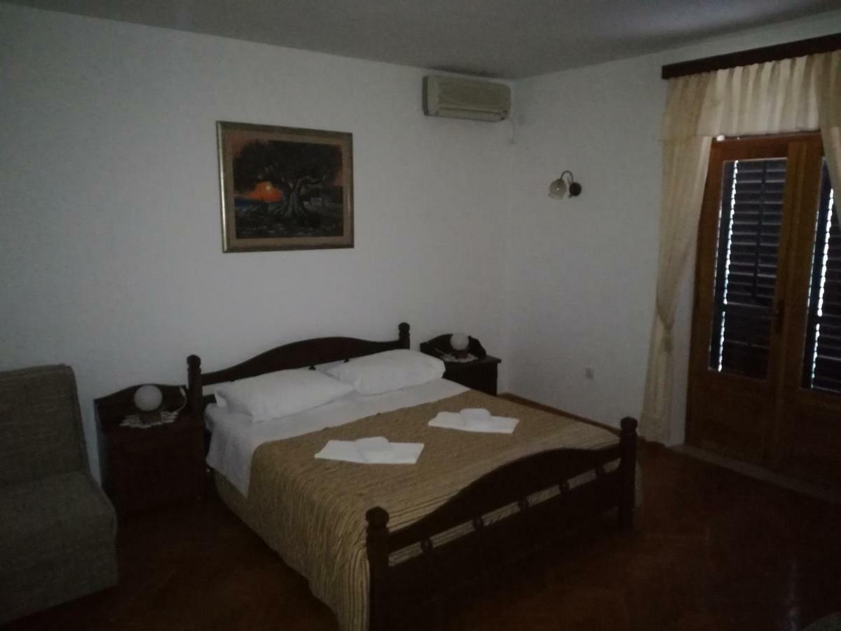 Villa Kukuljica ซาตอน ภายนอก รูปภาพ