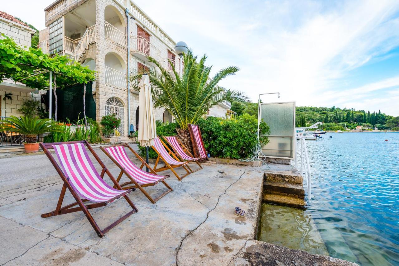 Villa Kukuljica ซาตอน ภายนอก รูปภาพ